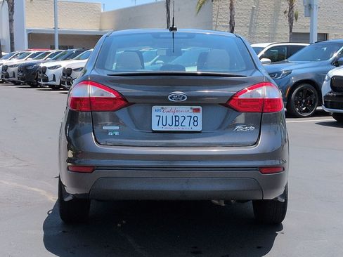 Used 2016 Ford Fiesta SE FWD image 9