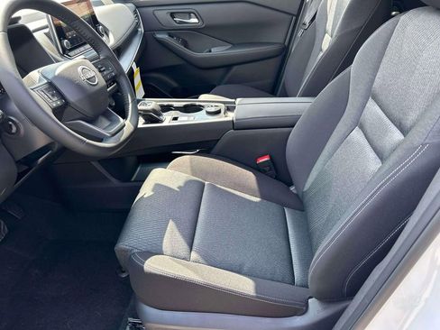 New 2026 Nissan Rogue SV AWD/4WD image 13