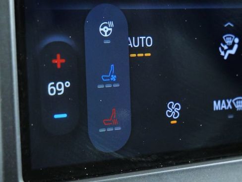Used 2023 Ford Edge Titanium w/ Equipment Group 301A AWD/4WD image 23
