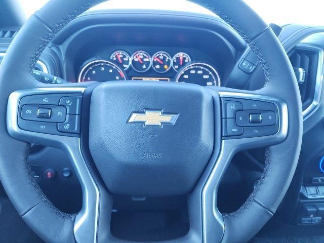 Used 2021 Chevrolet Silverado 2500 LTZ AWD/4WD image 24