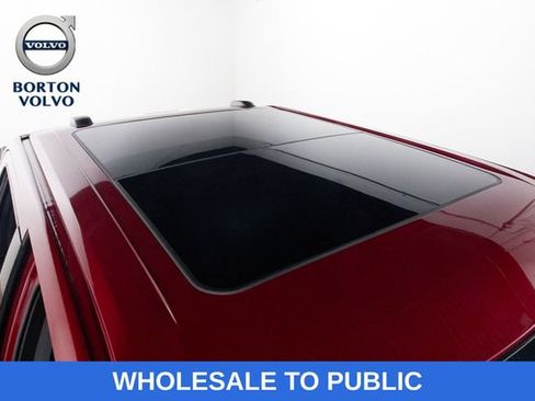 Used 2022 Ford F150 Lariat w/ Equipment Group 502A High AWD/4WD image 4