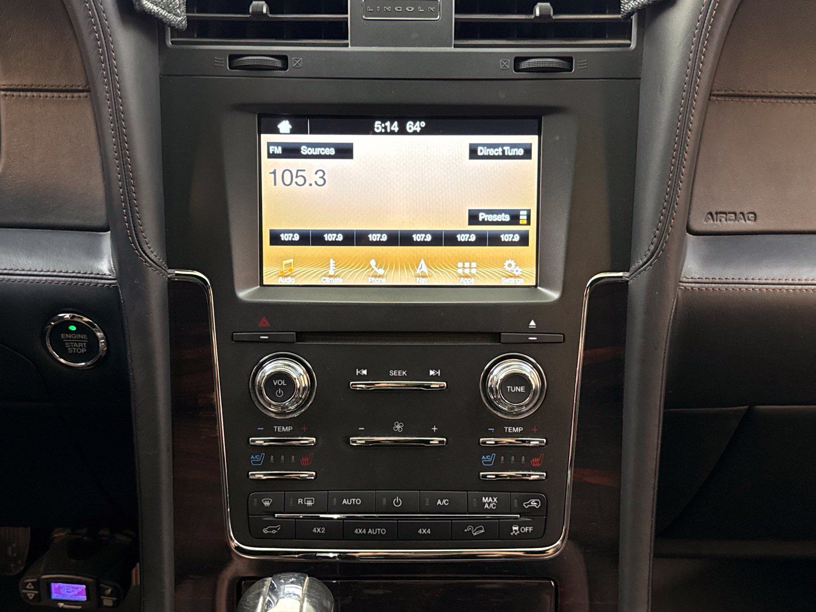 Used 2016 Lincoln Navigator Reserve AWD/4WD image 27