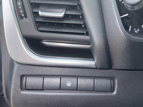 Used 2025 Nissan Rogue SV w/ SV Premium Package FWD image 27