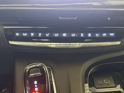 Used 2023 Cadillac Escalade ESV Sport w/ LPO, ONYX Package image 4