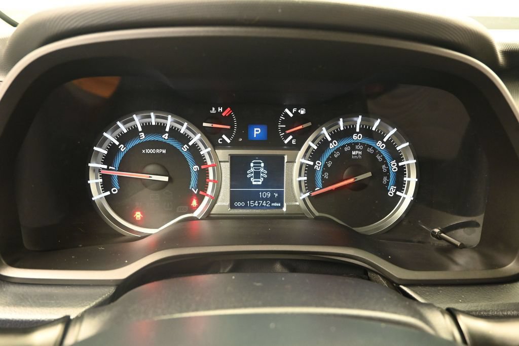 Used 2017 Toyota 4Runner SR5 AWD/4WD image 14