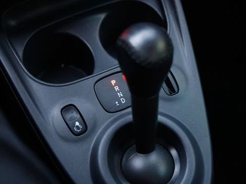 Used 2016 smart fortwo passion image 31