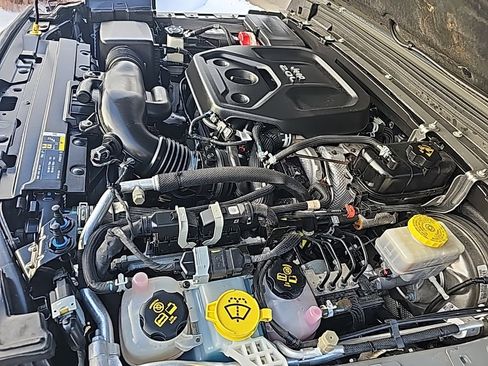 Certified 2019 Jeep Wrangler Unlimited Sport S image 36