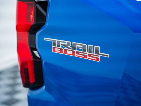 New 2026 Chevrolet Colorado Trail Boss AWD/4WD image 17