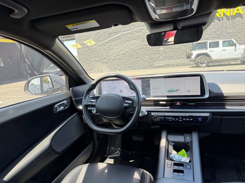 Used 2024 Hyundai Ioniq 6 SEL RWD image 19