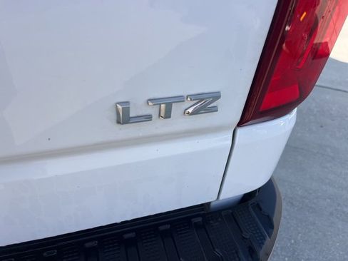 Used 2024 Chevrolet Silverado 1500 LTZ image 9