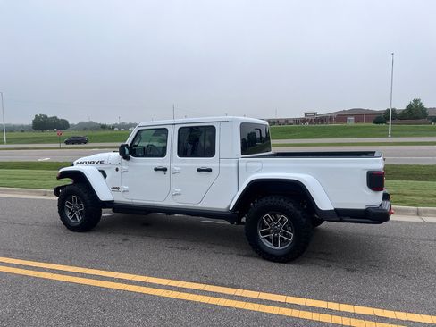New 2026 Jeep Gladiator Mojave AWD/4WD image 8