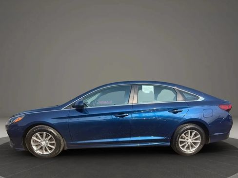 Used 2019 Hyundai Sonata SE w/ Cargo Package FWD image 7