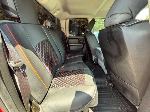Used 2015 RAM 1500 Express AWD/4WD image 24