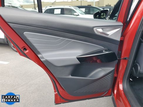 Used 2024 Volkswagen ID.4 S image 14