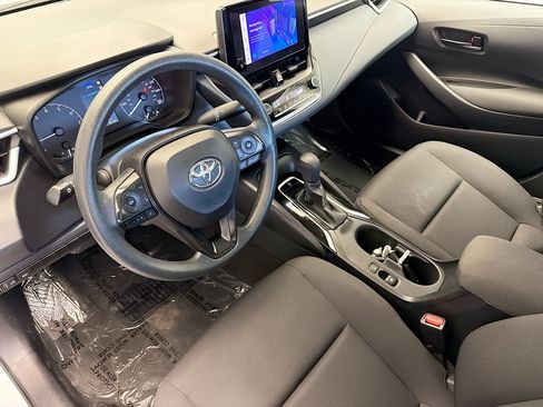 Used 2023 Toyota Corolla LE FWD image 7