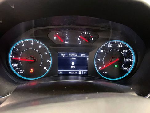 Used 2024 Chevrolet Equinox LS image 29