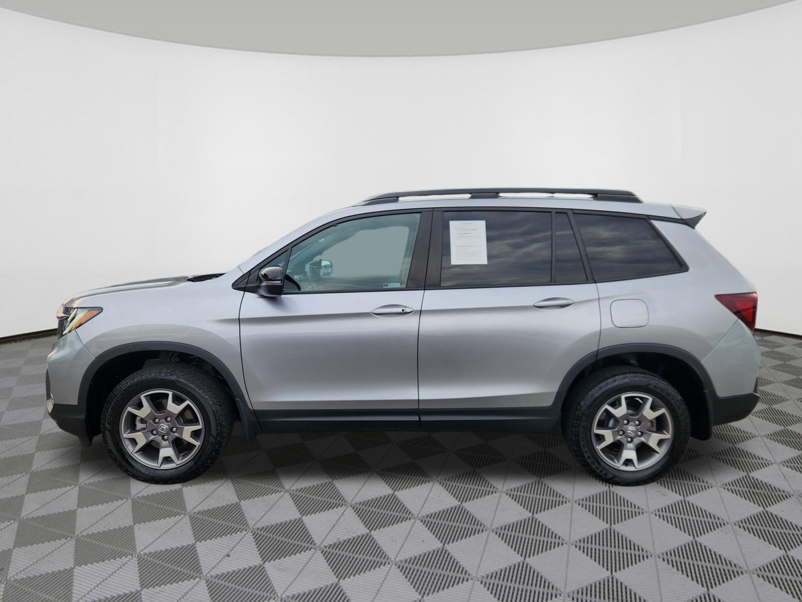 Certified 2023 Honda Passport TrailSport image 5