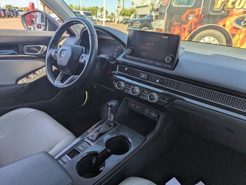 Used 2022 Honda Civic EX-L image 12