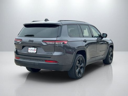 Used 2022 Jeep Grand Cherokee L Limited w/ Black Appearance Package image 5