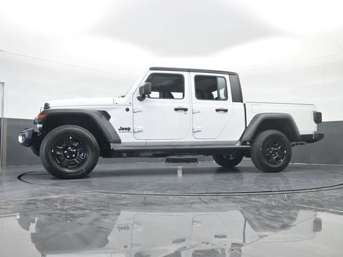 New 2026 Jeep Gladiator Sport image 48