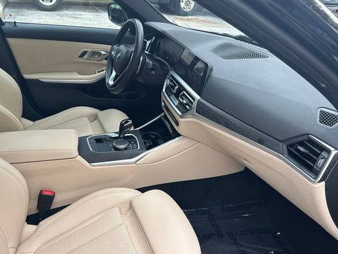 Used 2022 BMW 330i Sedan w/ Driving Assistance Package RWD image 34