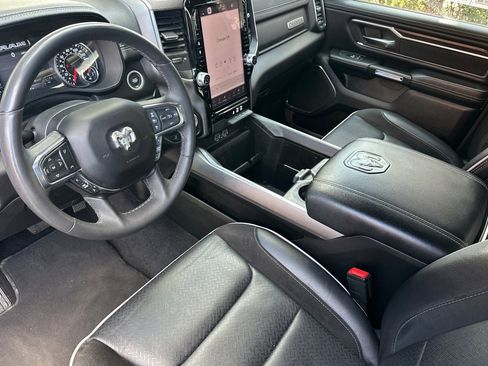 Used 2025 RAM 1500 Laramie image 10