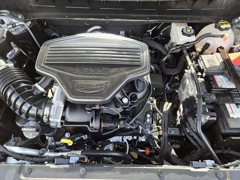 Used 2024 Cadillac XT6 Sport w/ Technology Package image 41