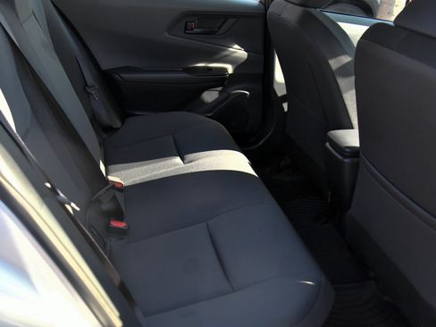 Used 2024 Toyota Prius LE FWD image 40