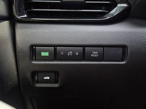 Used 2023 Nissan Sentra SV w/ All-Weather Package FWD image 19