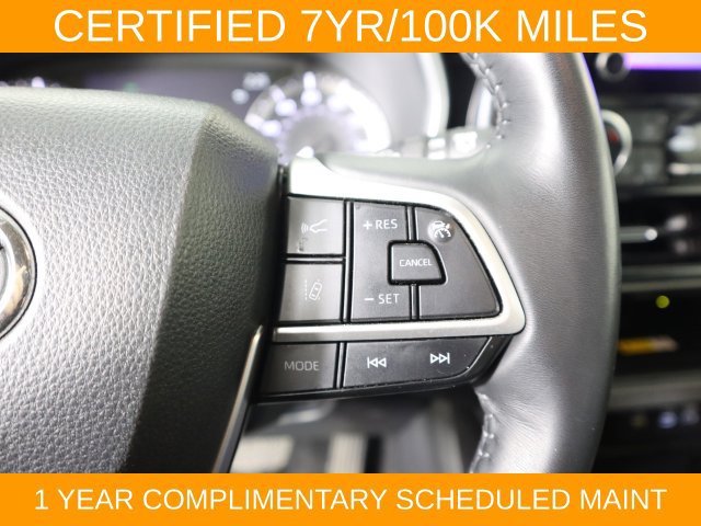 Used 2024 Toyota Highlander XLE FWD image 38