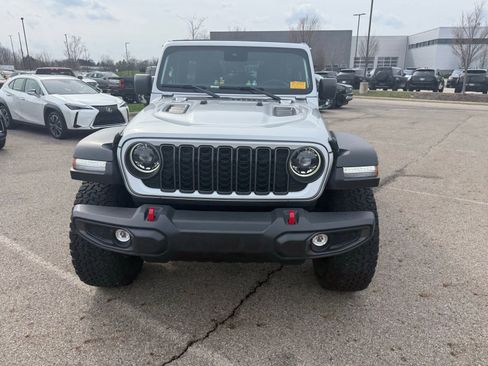 Used 2024 Jeep Wrangler Unlimited Rubicon w/ XTREMEE 35" Tire Package image 2