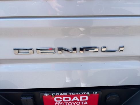 Used 2022 GMC Sierra 1500 Denali w/ Denali Reserve Package image 30
