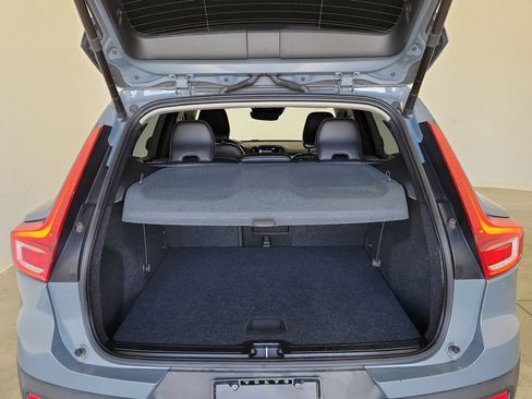 Used 2021 Volvo XC40 T5 Momentum AWD/4WD image 10