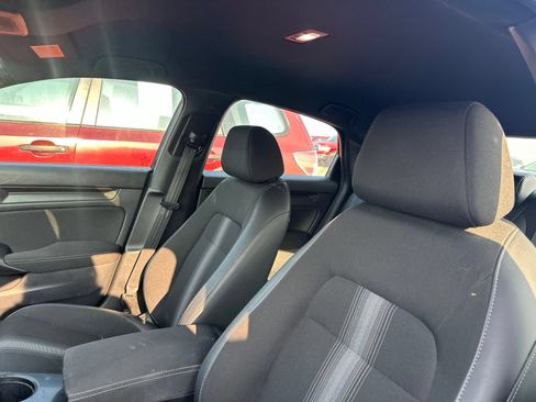 Used 2023 Honda Civic Sport image 5