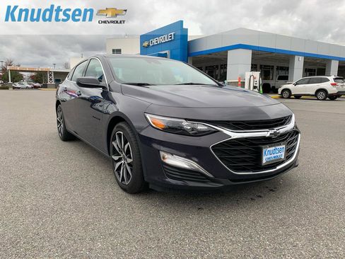 Used 2025 Chevrolet Malibu RS w/ LPO, Floor Liner Package image 1