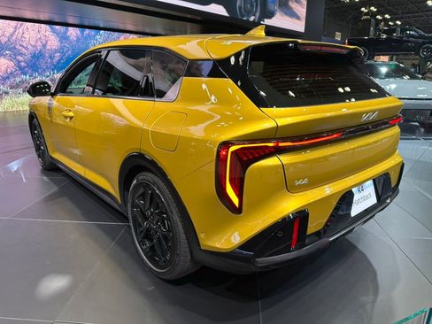 New 2026 Kia K4 GT-Line Turbo image 13