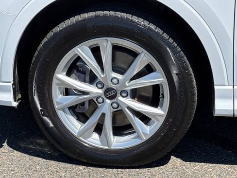 Used 2024 Audi Q3 2.0T Premium AWD/4WD image 45