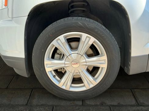 Used 2017 GMC Terrain SLE image 24