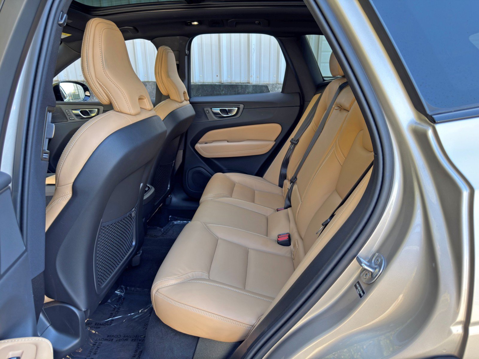 Used 2025 Volvo XC60 B5 Ultra w/ Protection Package Premier AWD/4WD image 41