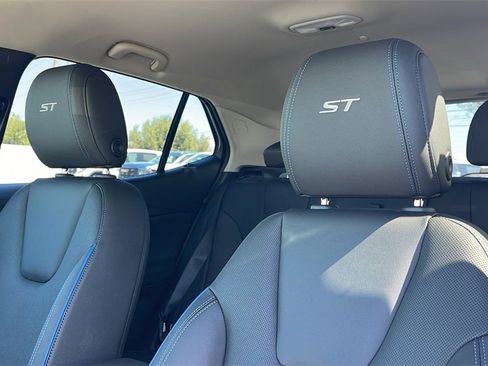 New 2026 Buick Encore GX Sport Touring w/ Comfort Package image 12