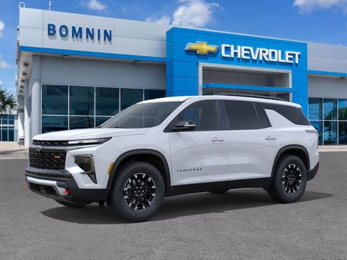 New 2026 Chevrolet Traverse Z71 image 3