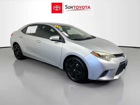 Used 2015 Toyota Corolla LE image 1