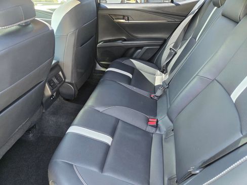 Used 2025 Toyota Camry SE FWD image 16