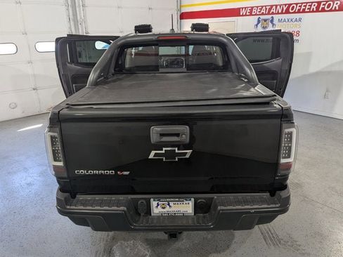 Used 2018 Chevrolet Colorado ZR2 w/ ZR2 Midnight Special Edition image 14