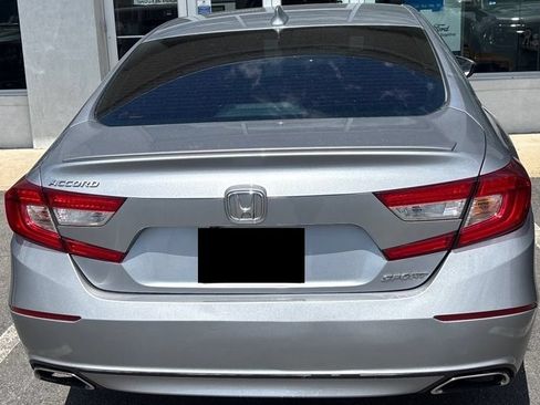 Used 2020 Honda Accord Sport image 3