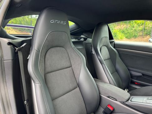 Used 2025 Porsche 718 Cayman GT4 RS RWD image 60