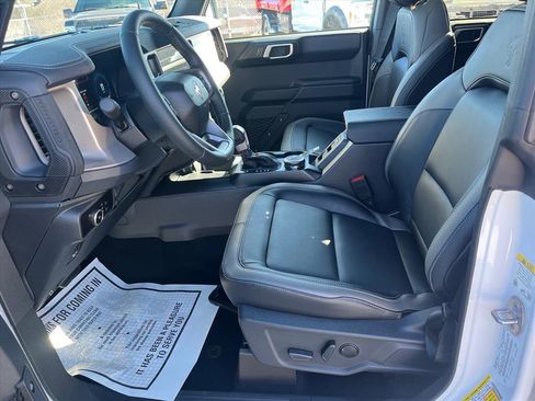 New 2025 Ford Bronco Outer Banks image 16