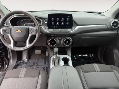 Certified 2025 Chevrolet Blazer LT AWD/4WD image 10