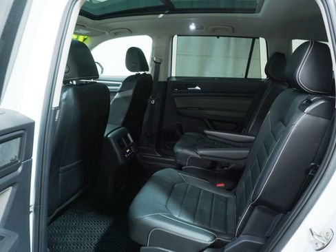 Used 2023 Volkswagen Atlas SEL Premium AWD/4WD image 15