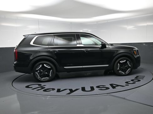 Used 2024 Kia Telluride S w/ S Sunroof Package FWD image 10